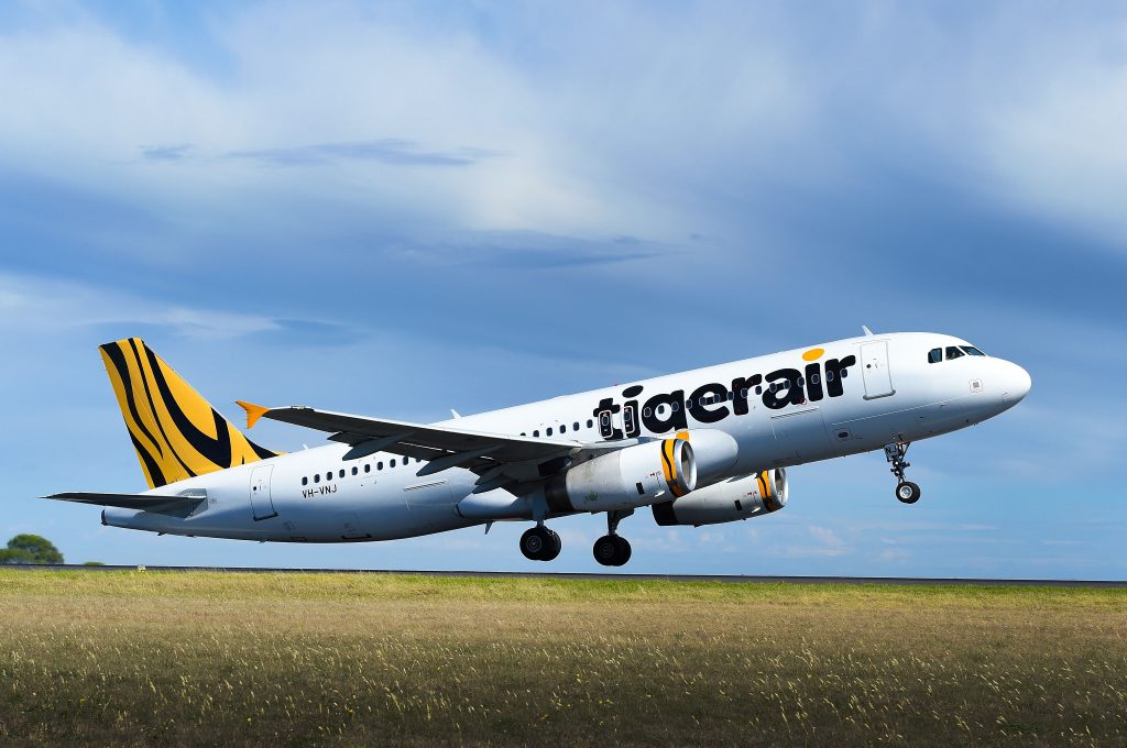 Vs air. Tigerair. Флайинг Тайгер авиакомпания. Тигр Air. Tiger Air Sports.